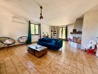 Maison - 111 m² - 5 pièces