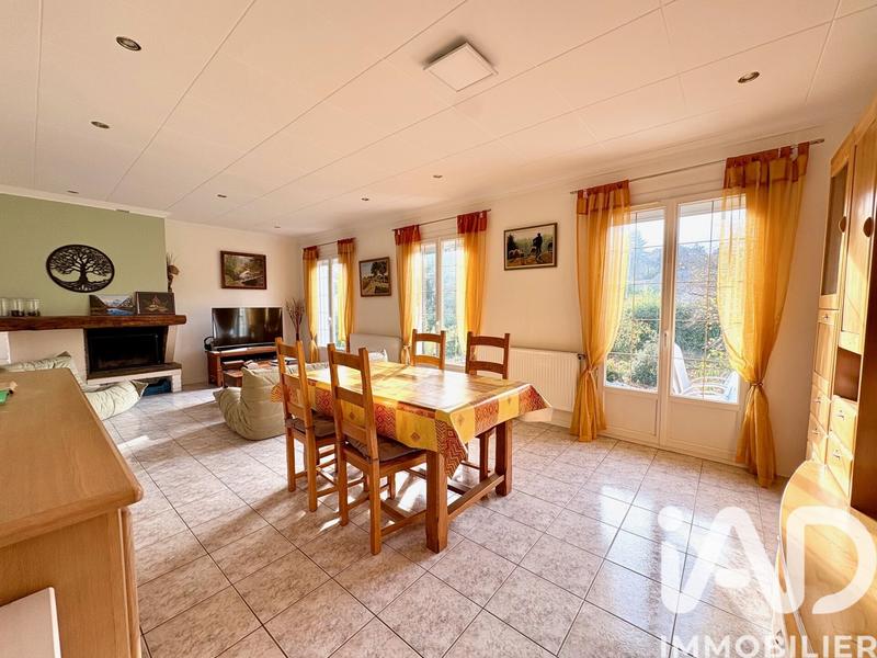 Maison - 80 m² - 4 pièces