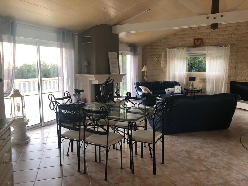 Maison - 209 m² - 7 pièces