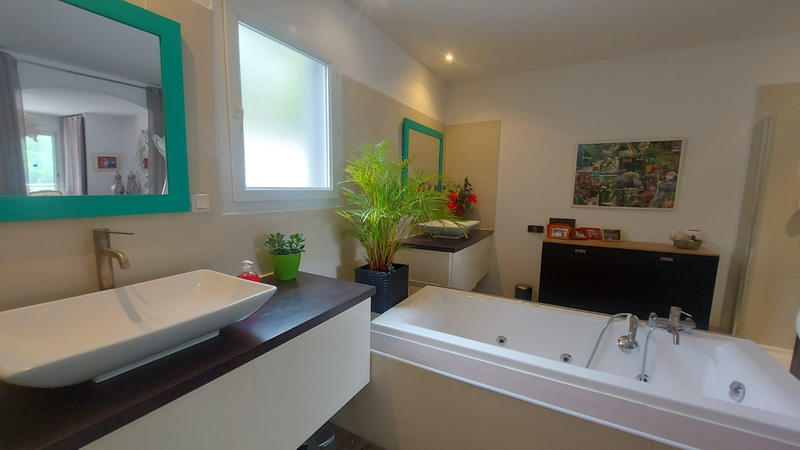 Villa - 166 m² - 5 pièces