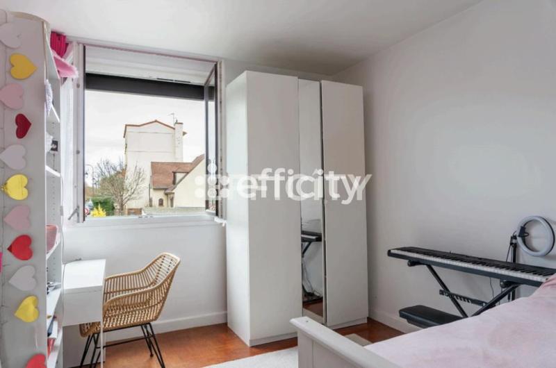 Appartement ancien - 90 m² - 5 pièces