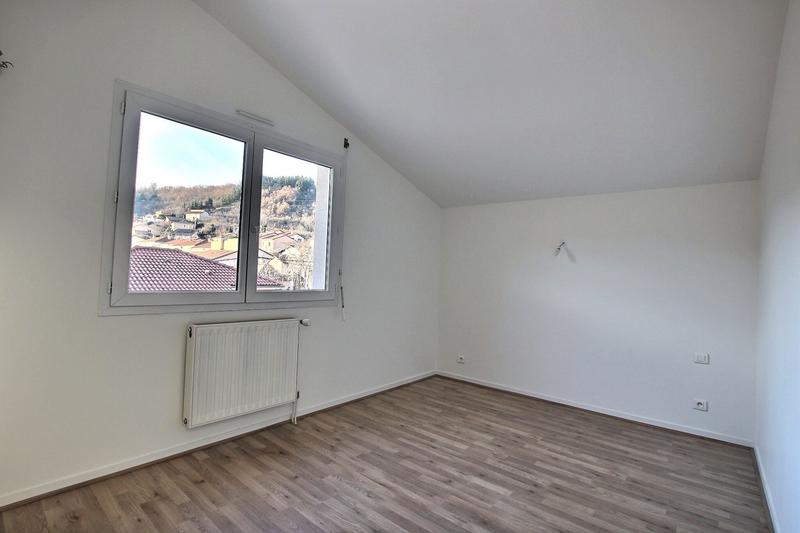 Maison - 156 m² - 7 pièces