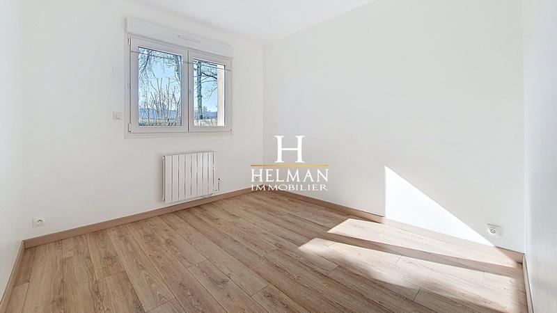 Maison - 336 m² - 13 pièces