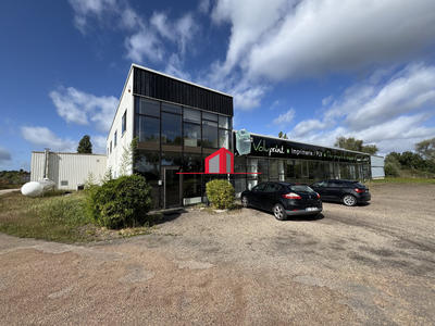 Local d'activités - 2 792 m²