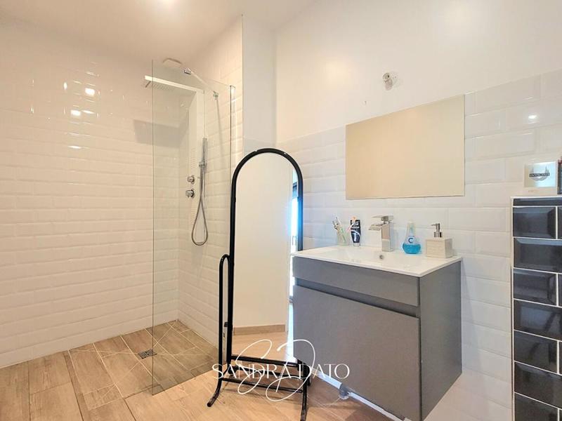 Maison - 156 m² - 5 pièces