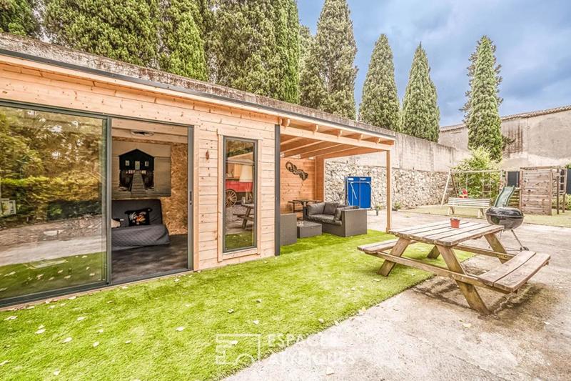 Moulin - 590 m² - 5 pièces