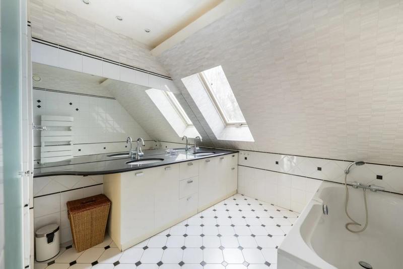 Maison d'architecte - 205 m² - 8 pièces