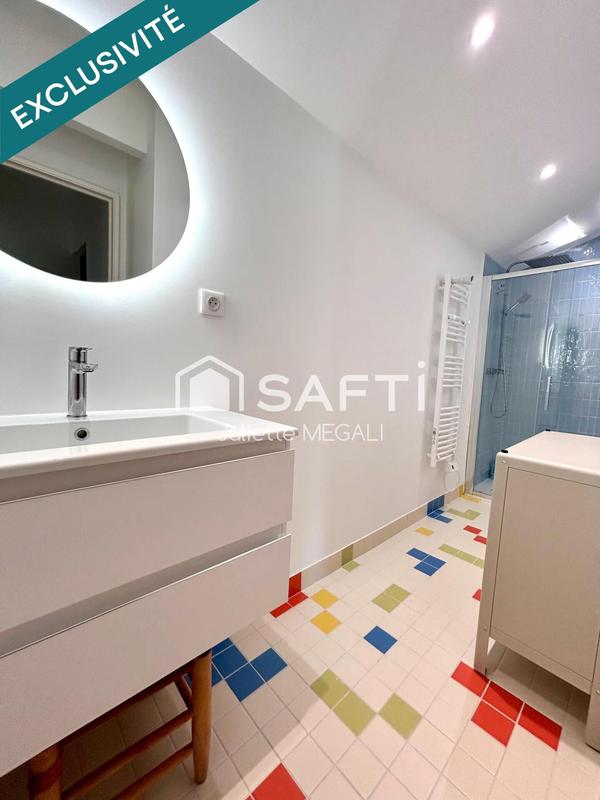 Maison - 284 m² - 8 pièces