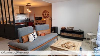 Maison - 180 m² - 6 pièces