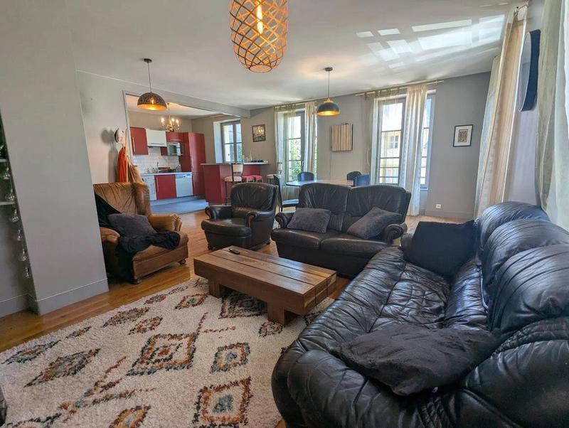 Appartement - 92 m² - 4 pièces