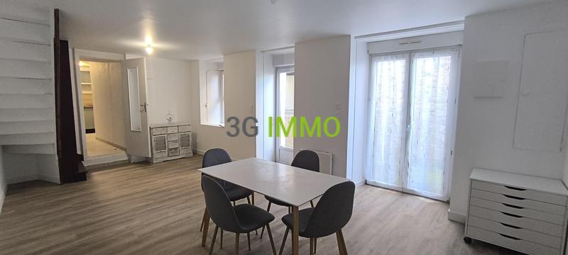 Maison en pierre - 77 m² - 3 pièces