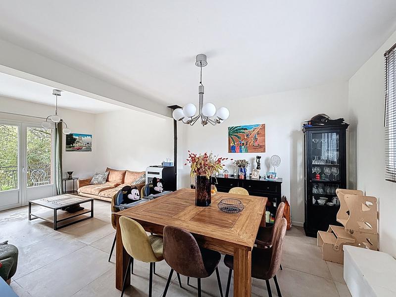 Maison - 110 m² - 5 pièces