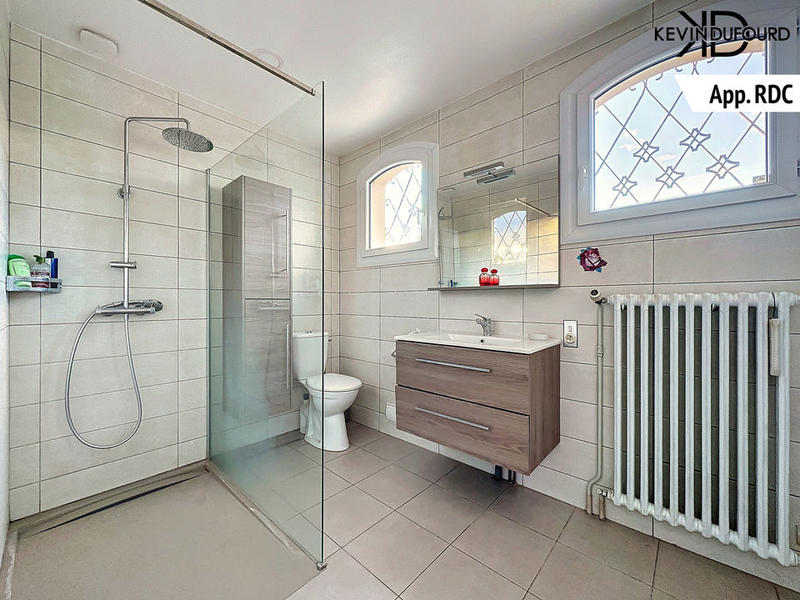 Maison - 290 m² - 10 pièces