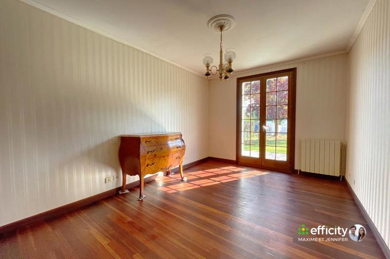 Villa - 155 m² - 8 pièces