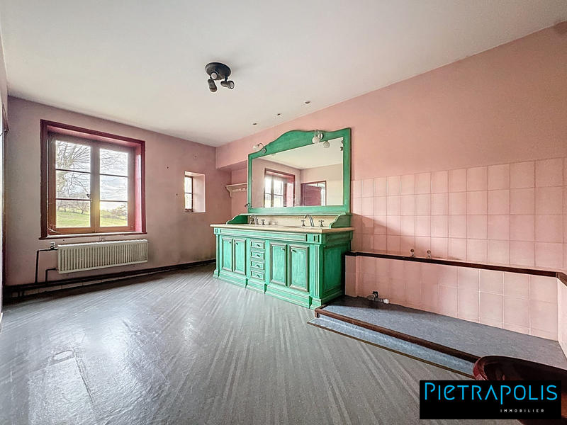 Maison - 320 m² - 7 pièces