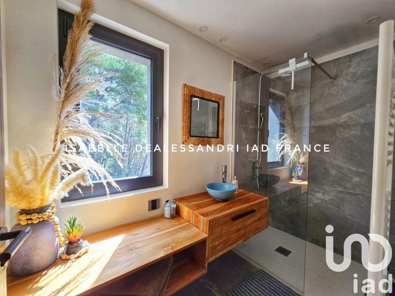 Maison - 340 m² - 10 pièces