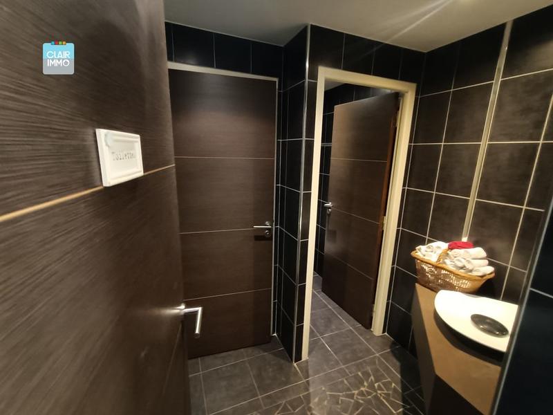 Fonds de commerce - Local commercial - 300 m²