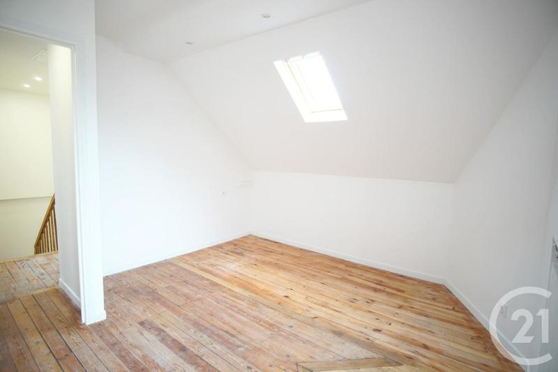 Maison - 85 m² - 5 pièces