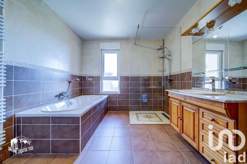 Maison - 165 m² - 6 pièces