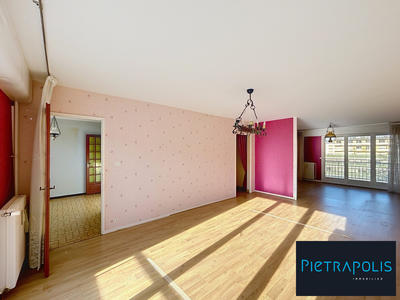 Appartement - 95 m² - 5 pièces