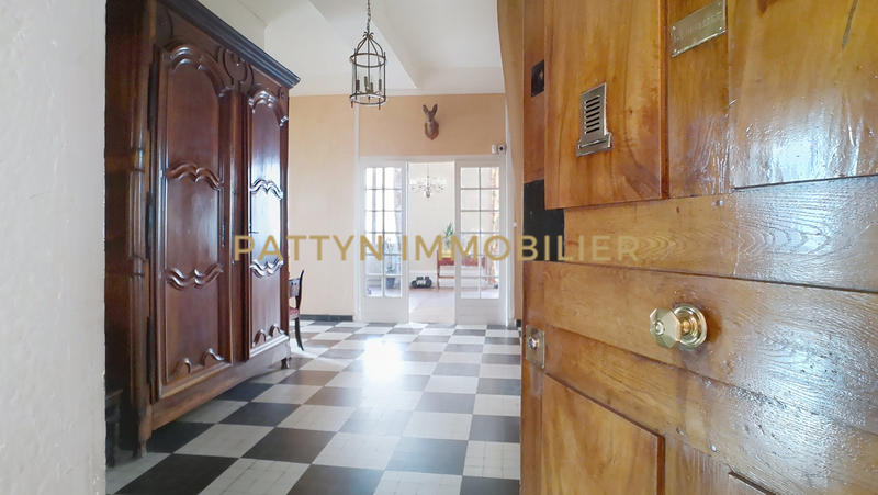 Appartement - 153 m² - 5 pièces