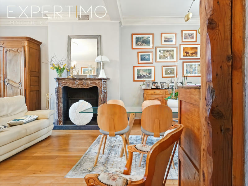 Maison - 284 m² - 12 pièces