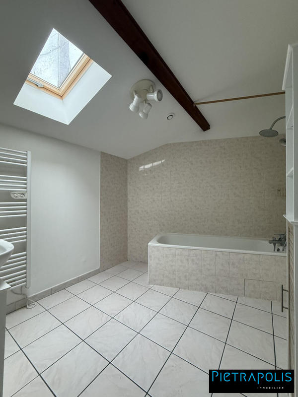 Maison ancienne - 101 m² - 5 pièces