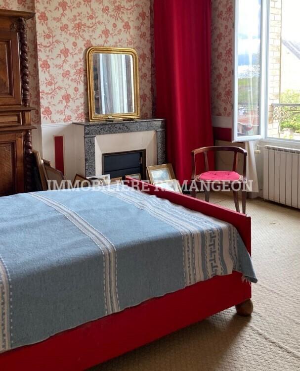 Maison bourgeoise - 261 m² - 11 pièces