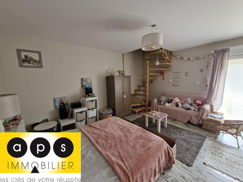 Maison - 335 m² - 10 pièces