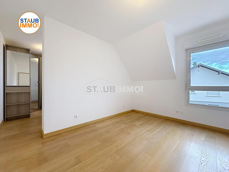 Maison - 111 m² - 5 pièces
