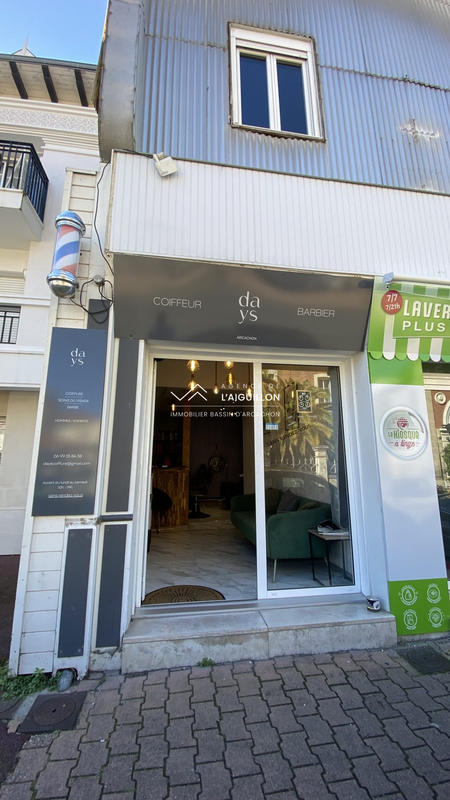 Local commercial - 76 m² - 4 pièces