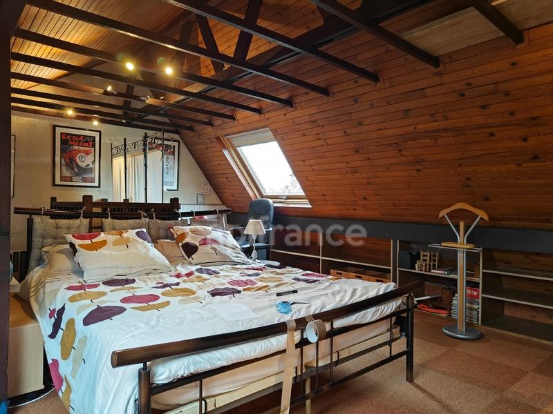 Maison - 121 m² - 5 pièces