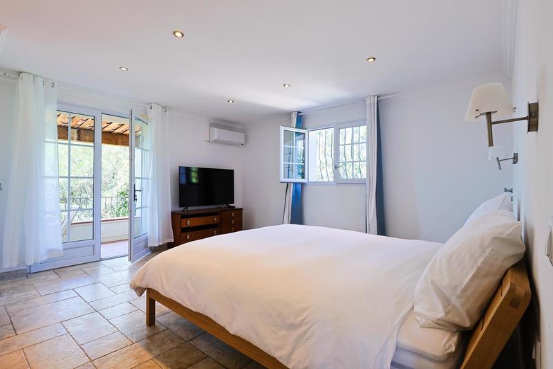 Villa - 190 m² - 6 pièces