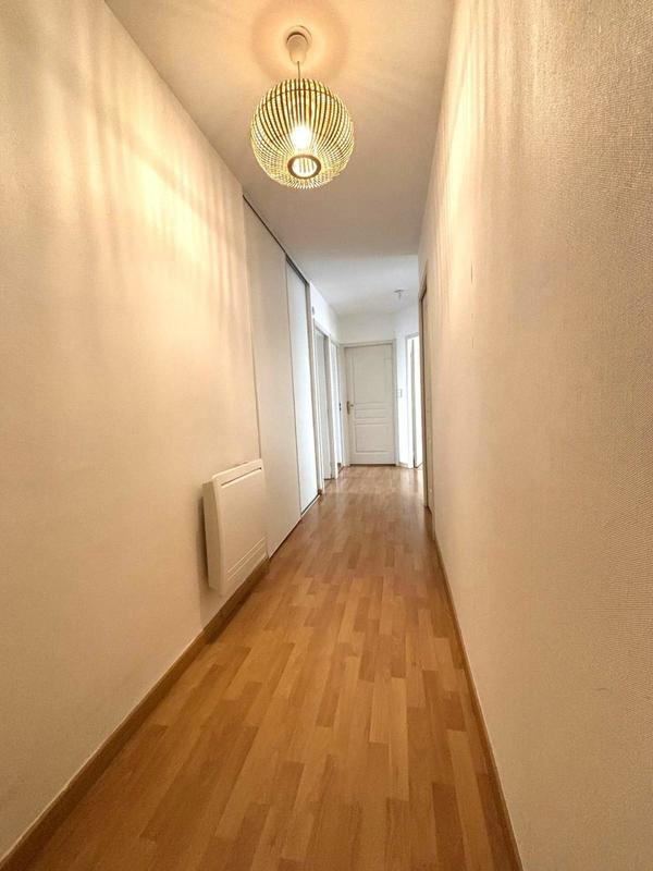 Appartement - 70 m² - 3 pièces