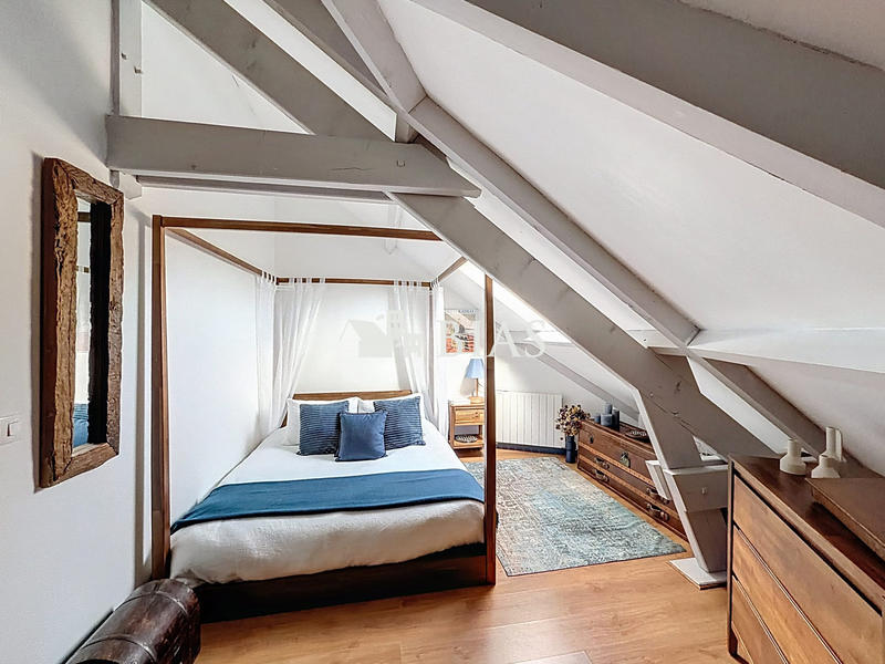 Maison - 170 m² - 7 pièces