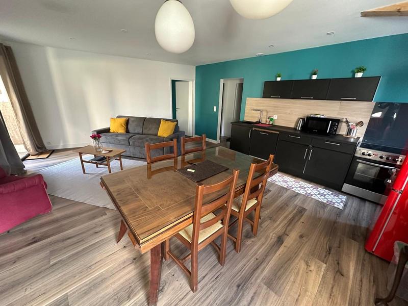 Maison - 214 m² - 5 pièces