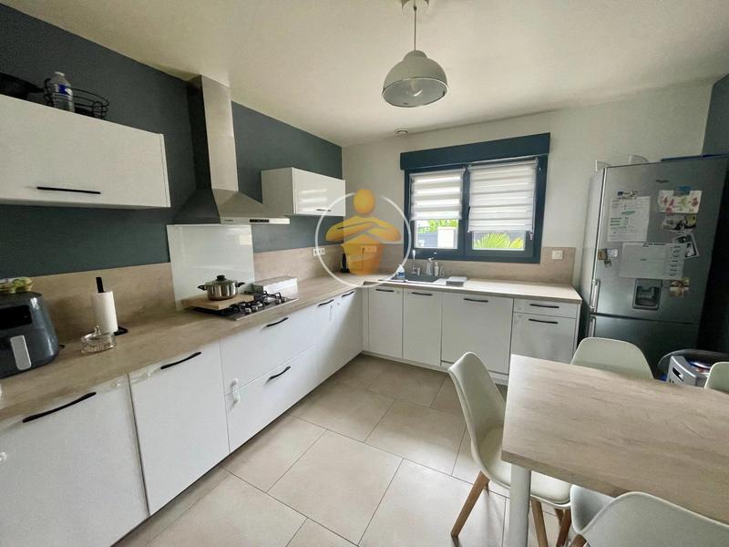 Maison - 110 m² - 5 pièces