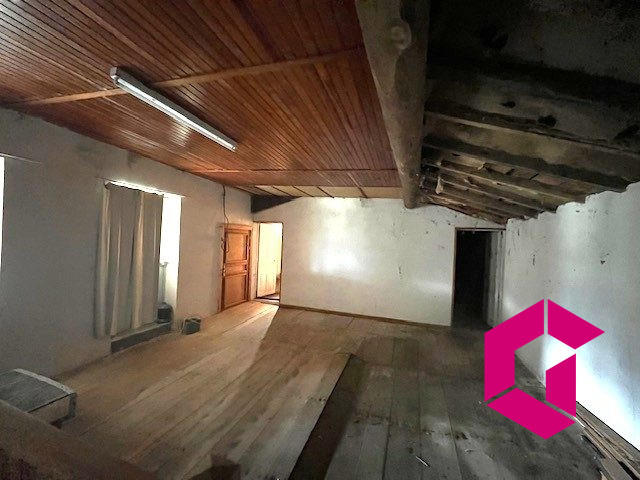Maison ancienne - 90 m² - 6 pièces