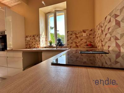 Maison - 100 m² - 3 pièces