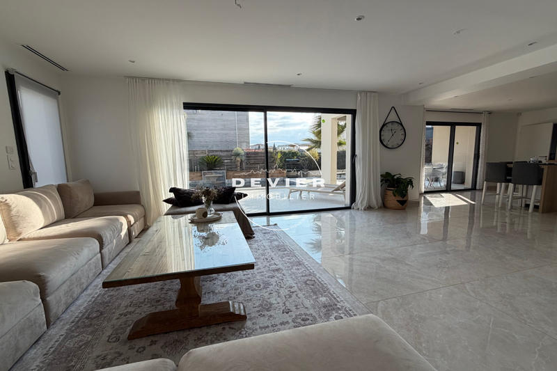 Maison contemporaine - 152 m² - 6 pièces