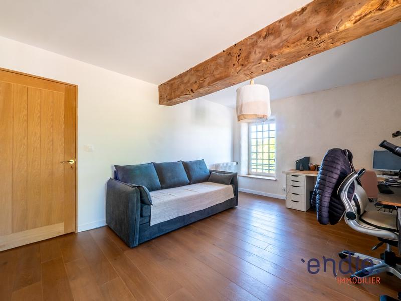 Maison - 450 m² - 16 pièces