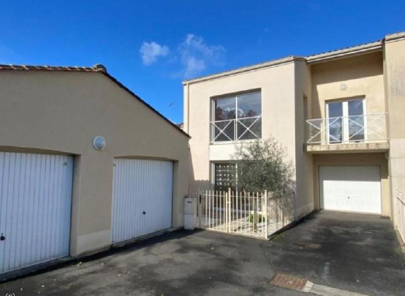 Maison - 97 m² - 4 pièces