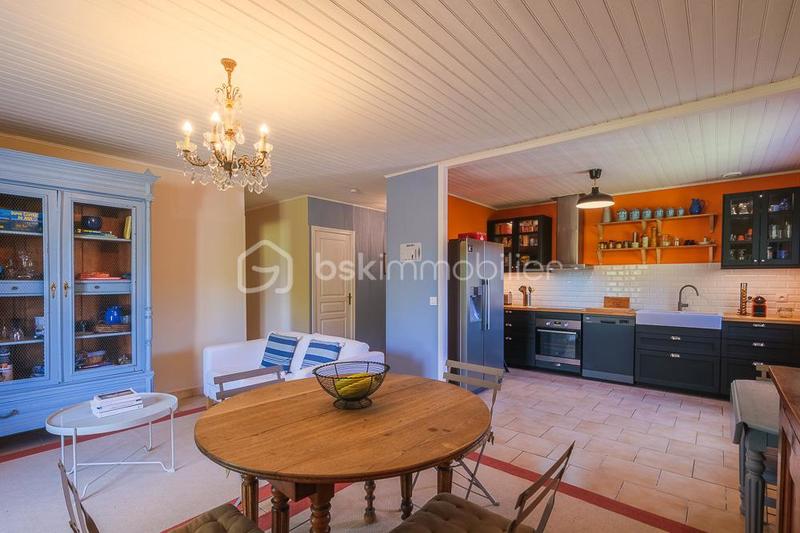 Maison traditionnelle - 96 m² - 4 pièces