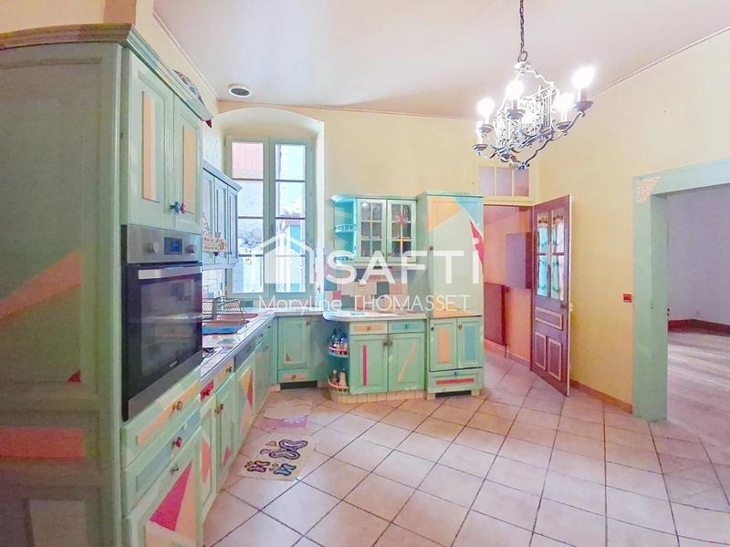 Appartement - 153 m² - 5 pièces