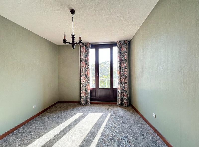 Appartement - 95 m² - 5 pièces