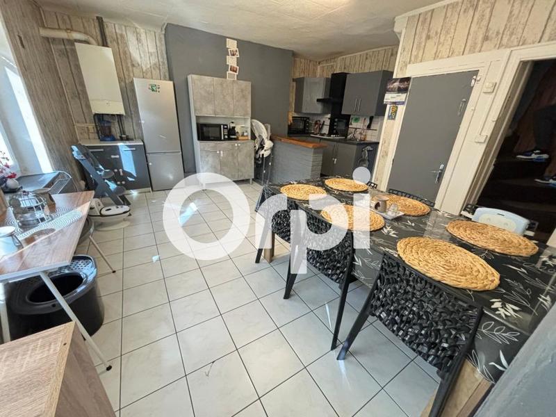 Maison - 90 m² - 3 pièces