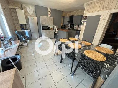 Maison - 90 m² - 3 pièces