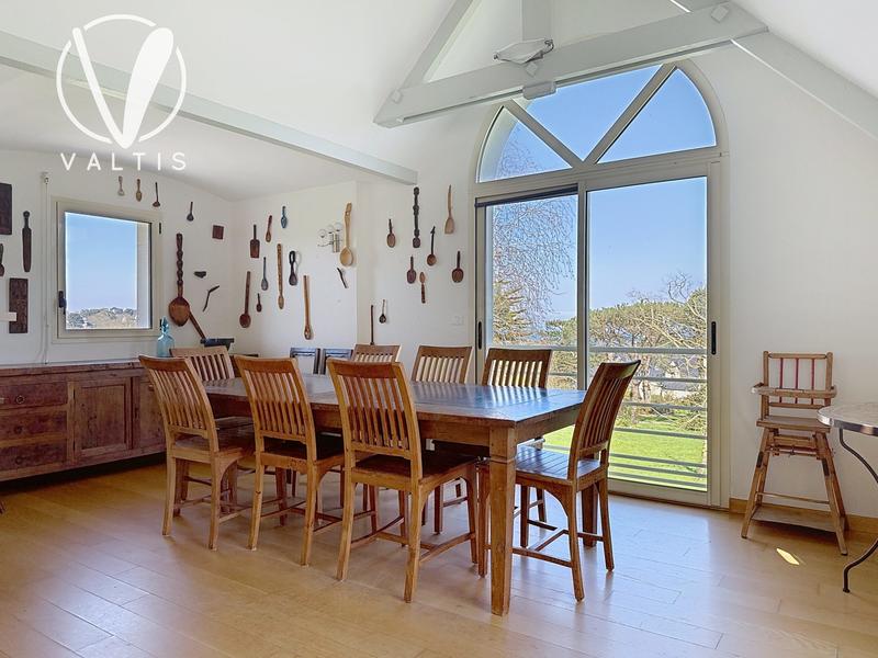 Maison contemporaine - 148 m² - 6 pièces