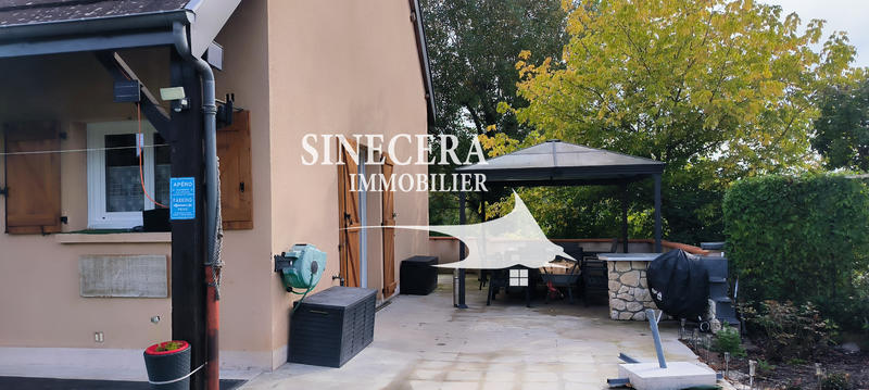 Maison - 450 m² - 20 pièces