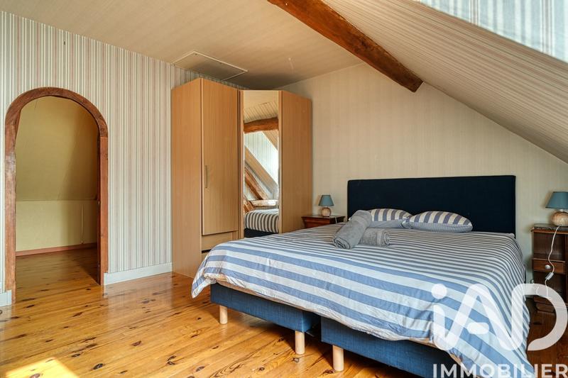 Maison - 187 m² - 7 pièces